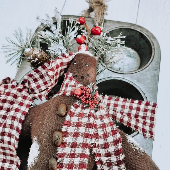 HANDMADE Christmas Gingerbread Vintage Repurposed Muffin Tin Primitive Country - Picture 4 of 8